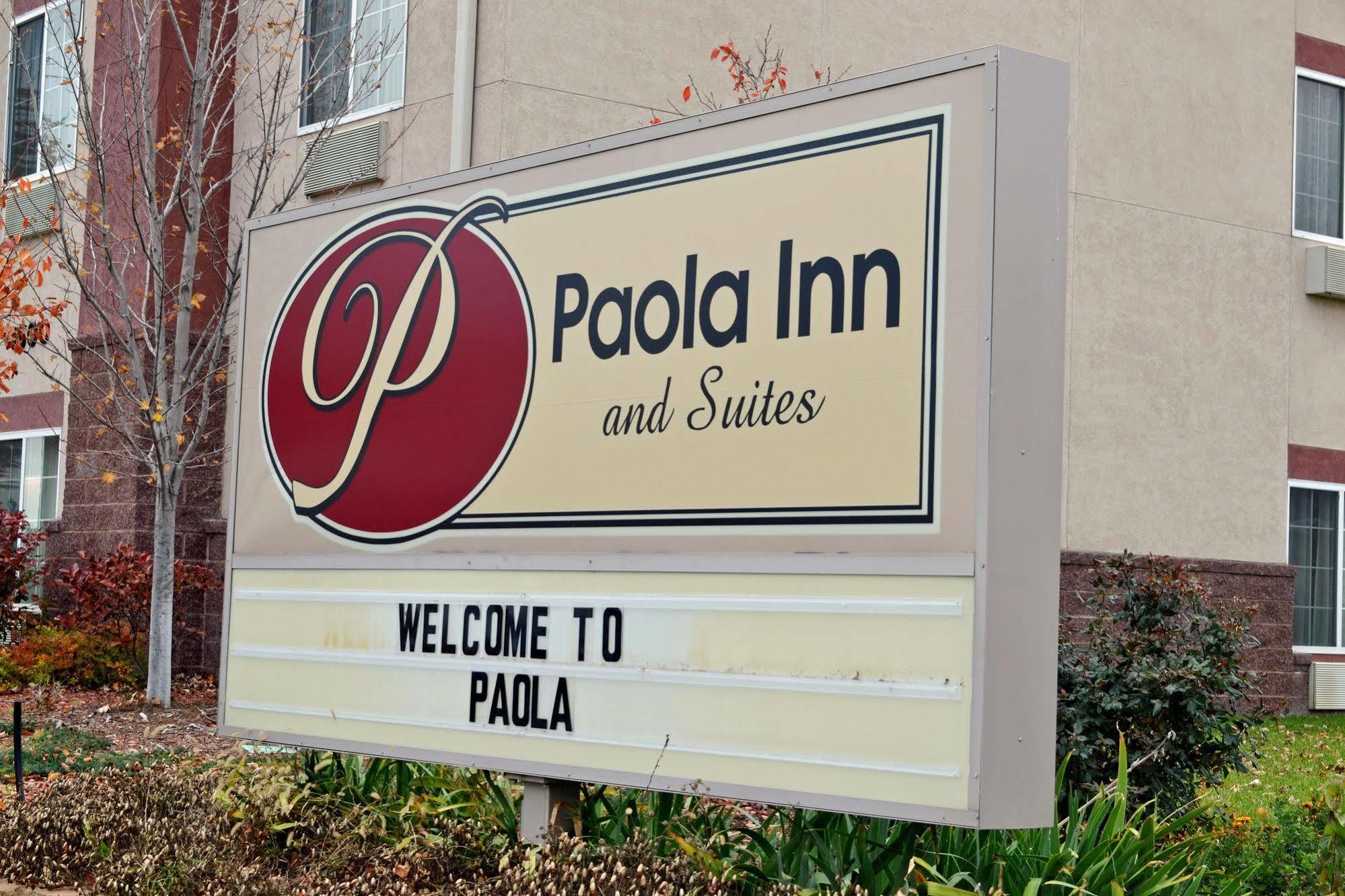Paola Inn And Suites Eksteriør bilde